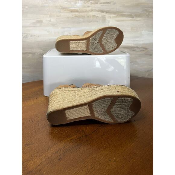 MARC FISHER Perforated Tan Leather ADALYNE Platform Jute Wedge Heels Size 8.5 - Picture 6 of 7